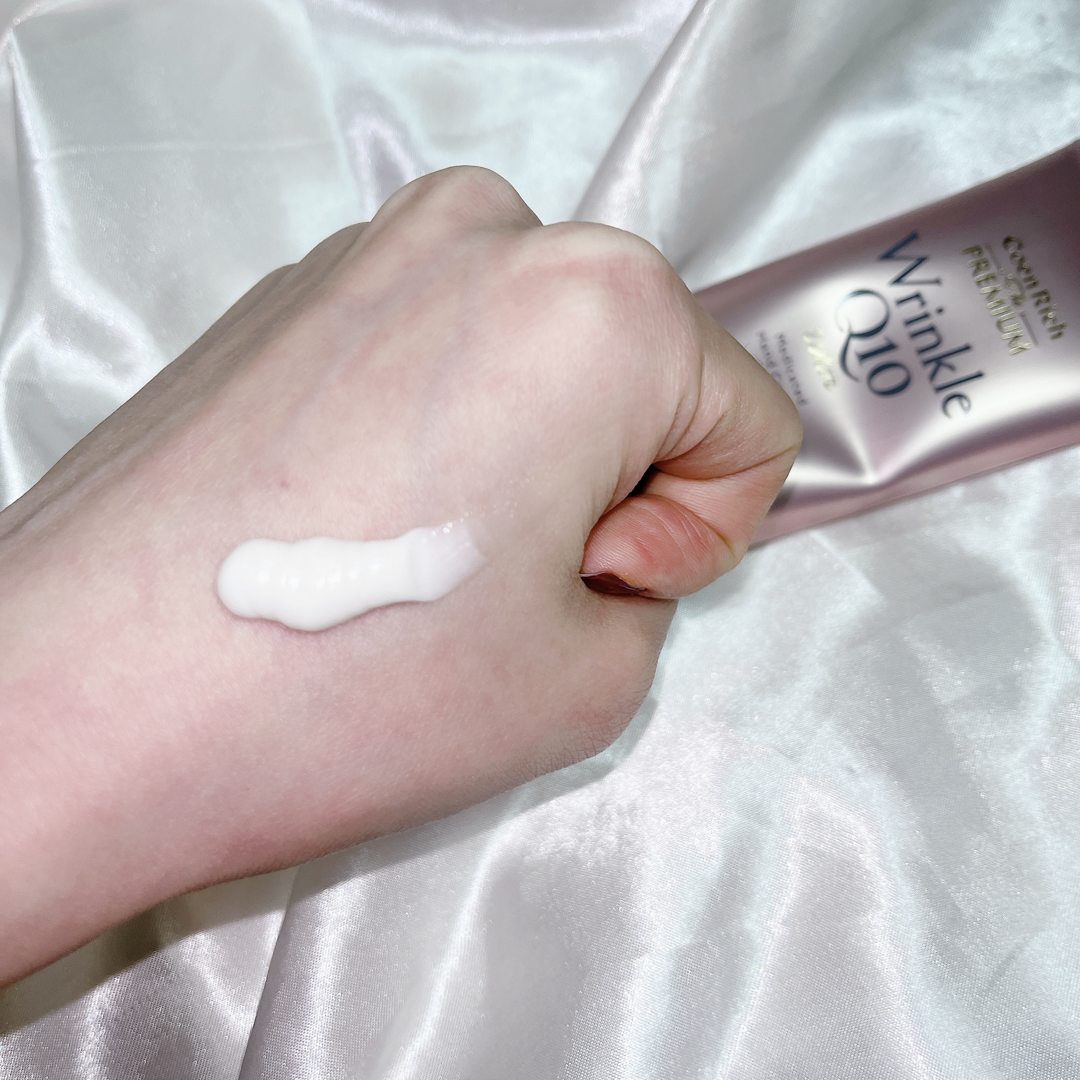 コエンリッチ ザ プレミアム 薬用リンクルホワイト ハンドクリーム/コエンリッチQ10/ハンドクリームを使ったクチコミ（2枚目）