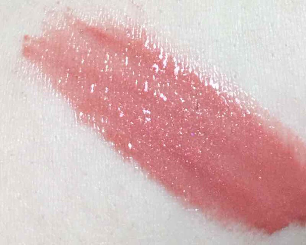 LIP38℃ +UnFrame<ホログラフィック>/flowfushi/リップグロスを使ったクチコミ（2枚目）