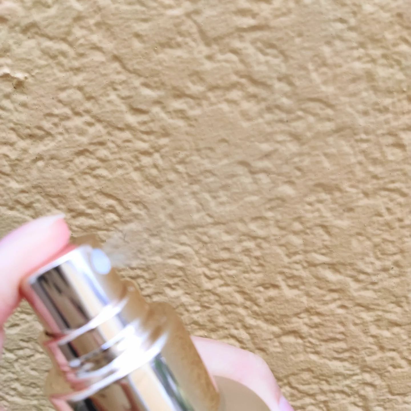 ダルバ ホワイトトリュフファーストスプレーセラム/ダルバ/ミスト状化粧水を使ったクチコミ（3枚目）