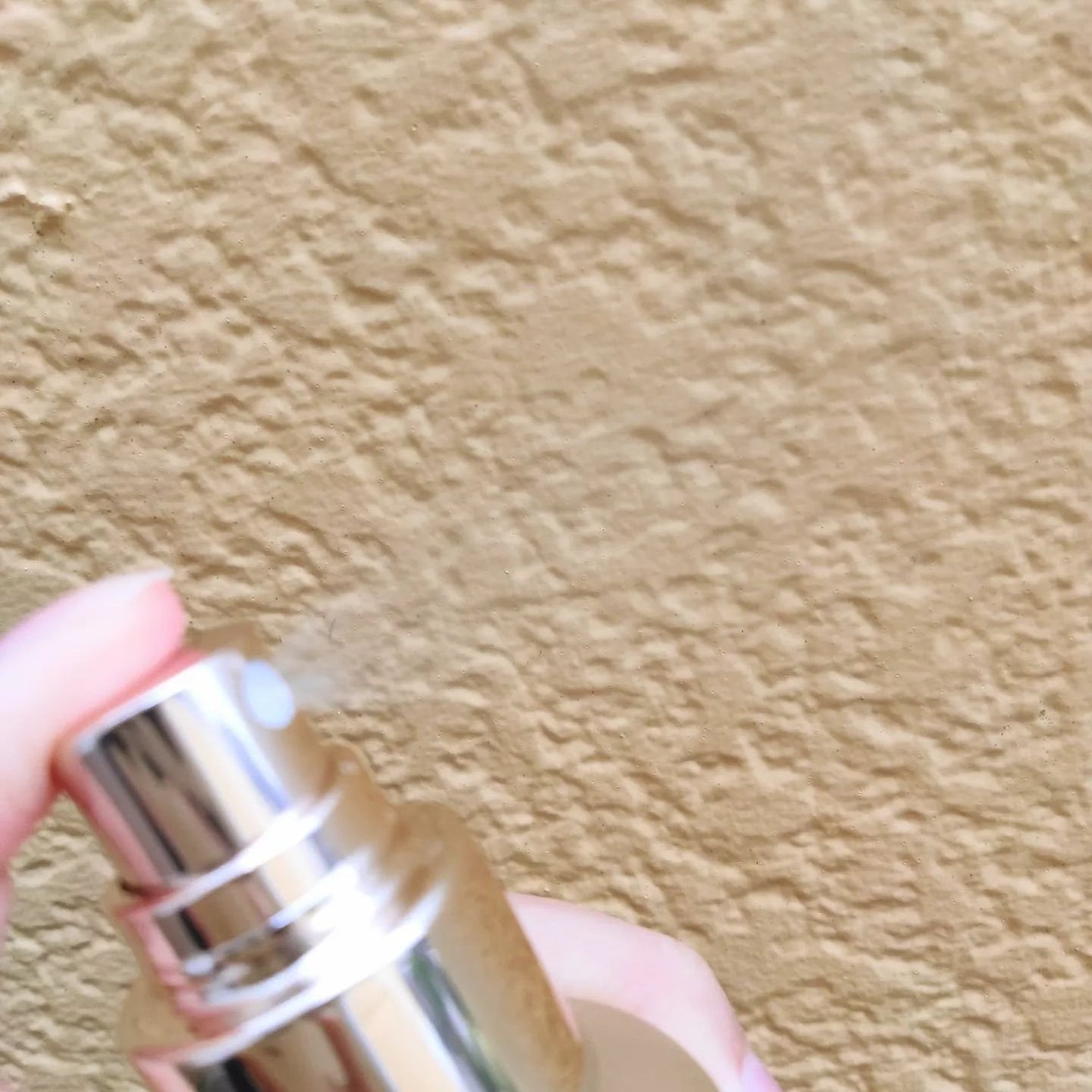 ダルバ ホワイトトリュフファーストスプレーセラム/ダルバ/ミスト状化粧水を使ったクチコミ(3枚目)