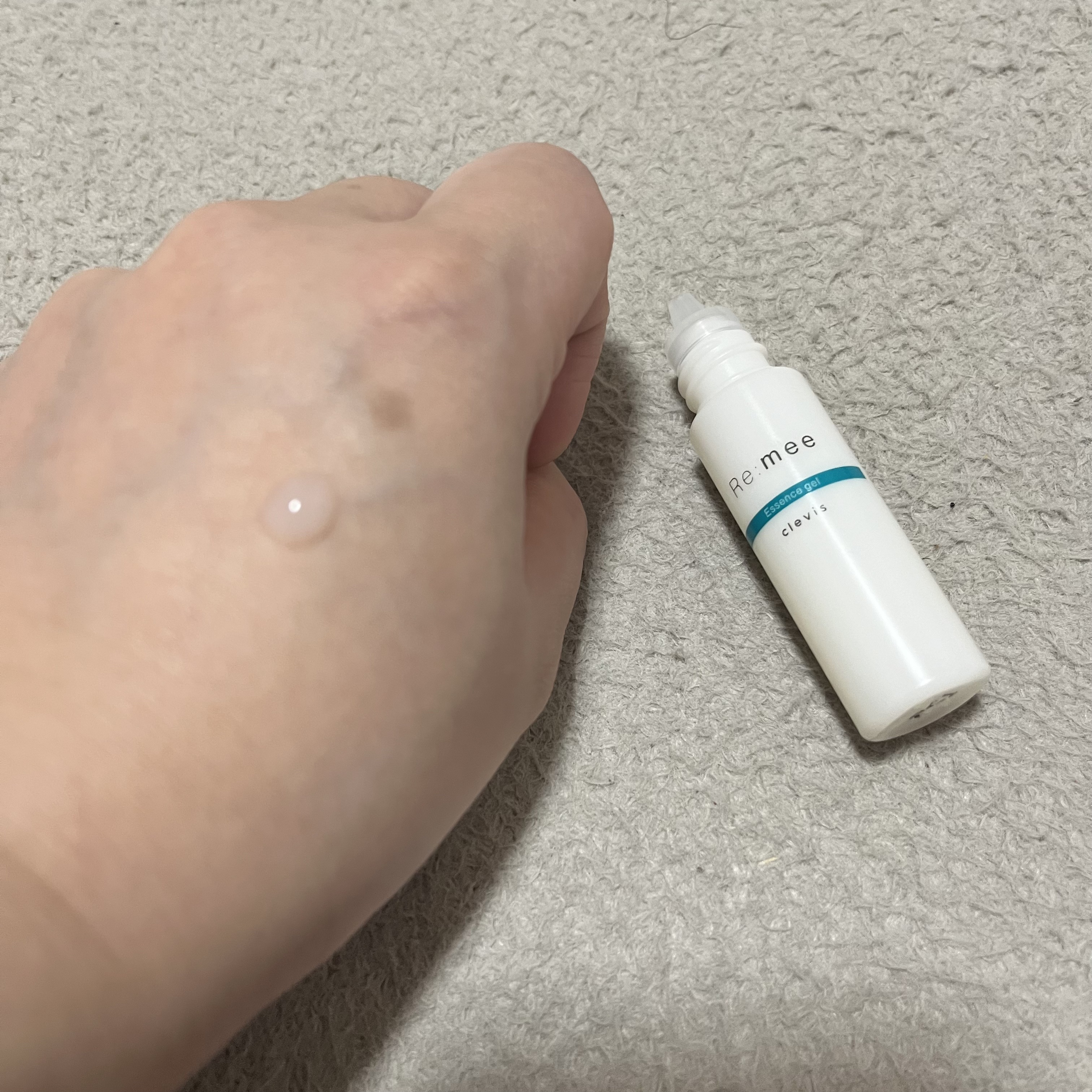 クレビス リ・ミーエッセンスジェル  無香料/clevis/ボディローションを使ったクチコミ（2枚目）