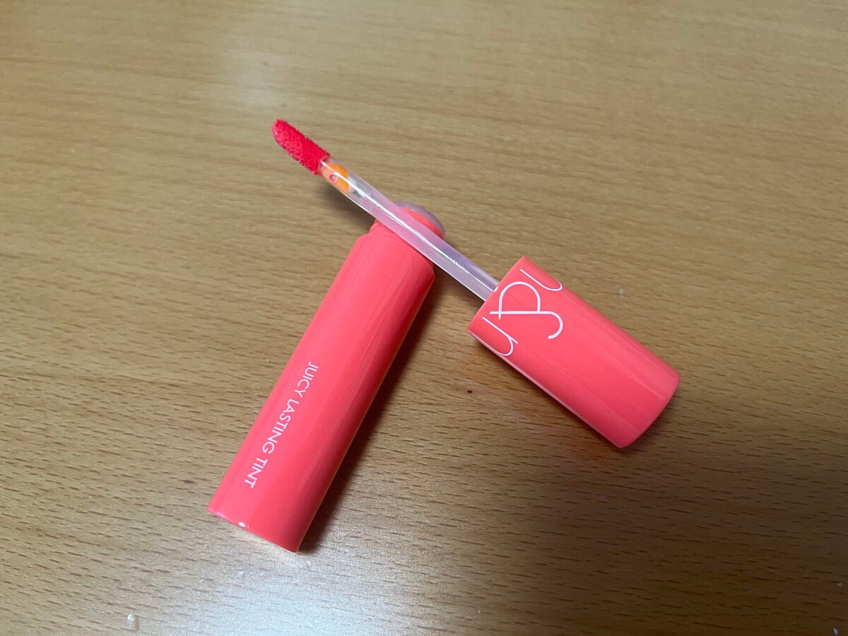 ジューシーラスティングティント/rom&nd/リップティントを使ったクチコミ(2枚目)