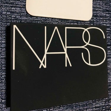 NARS ソフトベルベットルースパウダーのクチコミ「2018.10.12に発売された新色♥︎︎
ソフトベルベットプレストパウダー1457
5400.....」（2枚目）