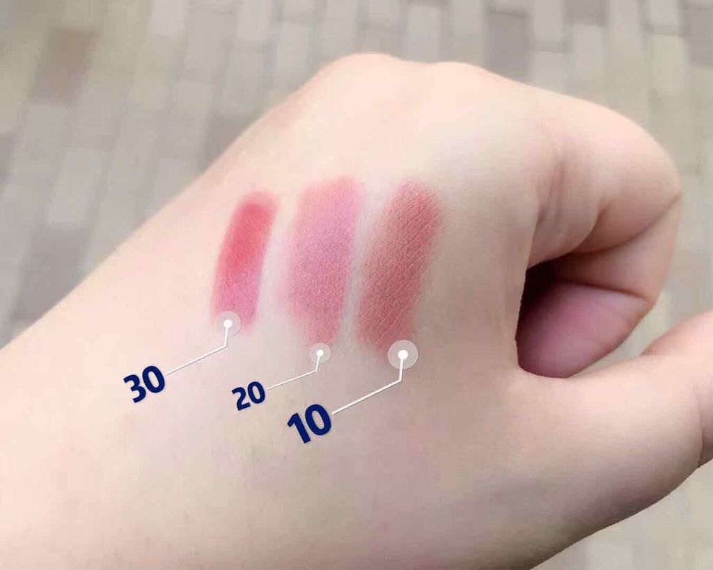 ライナー&リップ 10 ベージュ系/CEZANNE/口紅を使ったクチコミ（2枚目）