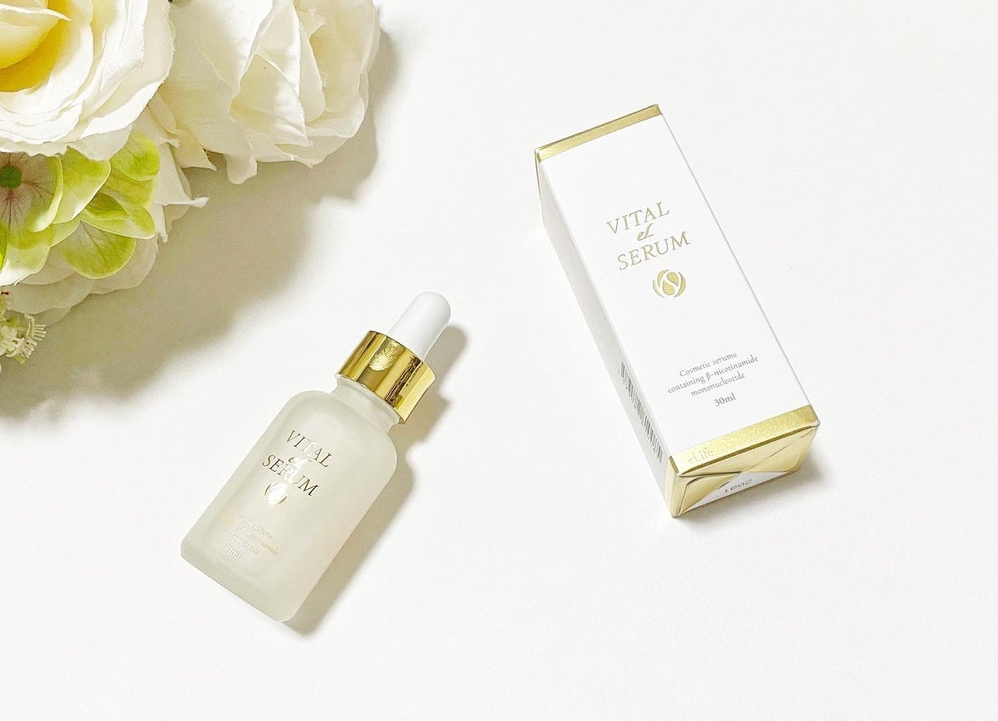 ひろぷー on LIPS 「eLifeVITALeLSERUM水にも油にも馴染む両親媒性..」(1枚目)