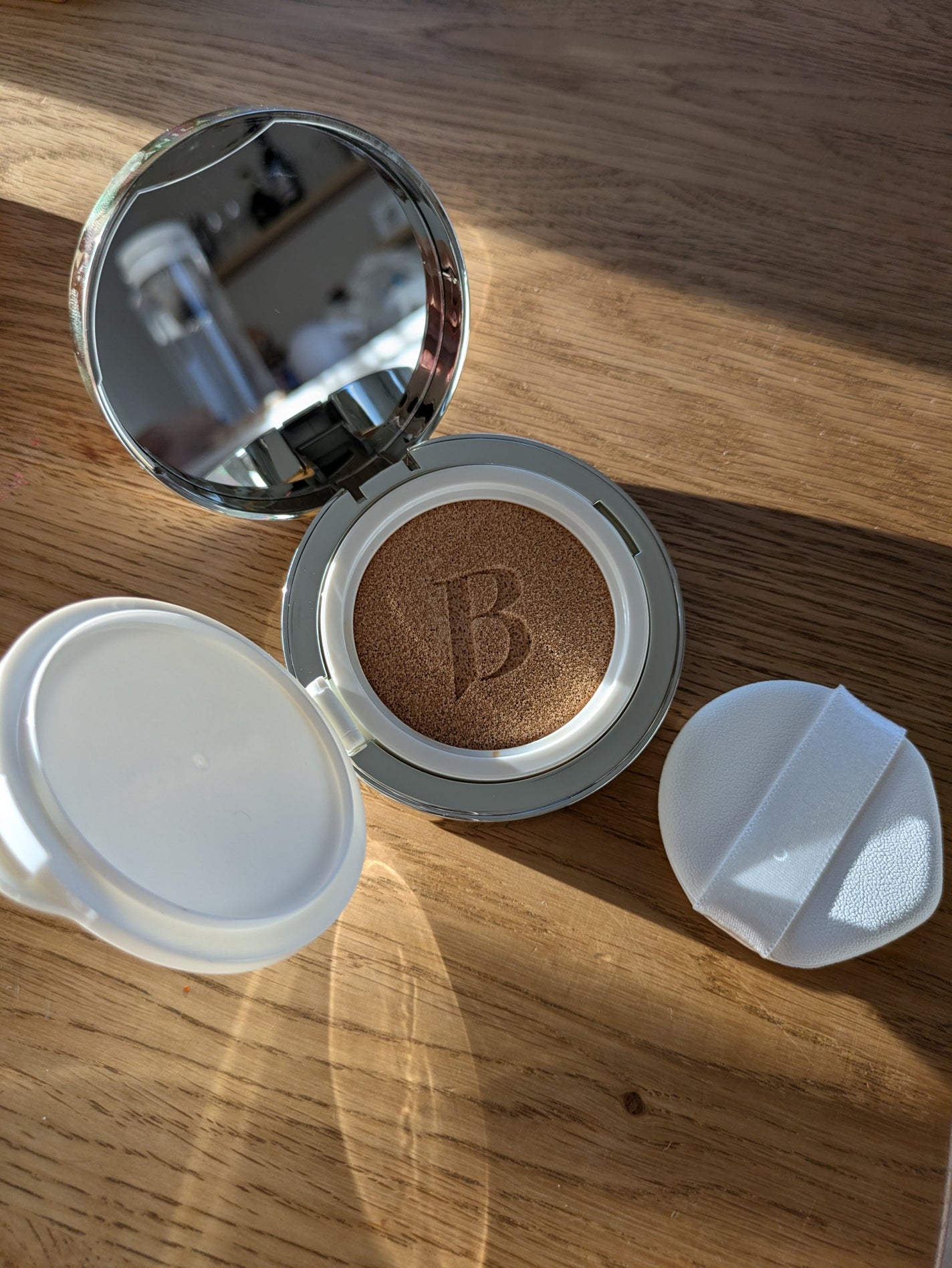 カバーリシャス アルティメット ホワイトクッション/BANILA CO/クッションファンデーションを使ったクチコミ(2枚目)