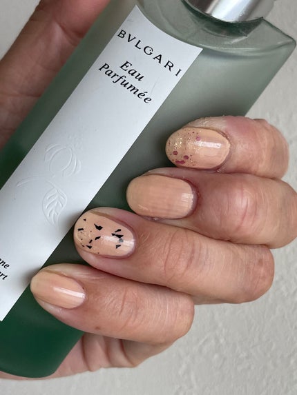 ディオール ヴェルニ 331 ミネラル ピーチ (スプリング コレクション2022数量限定色)(生産終了)/Dior/マニキュアを使ったクチコミ(2枚目)