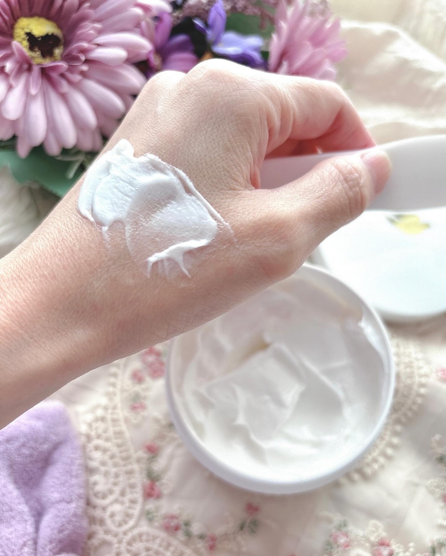 ダヴ クリームボディウォッシュ コンフォートモイスチャー/ダヴ/ボディソープを使ったクチコミ(3枚目)