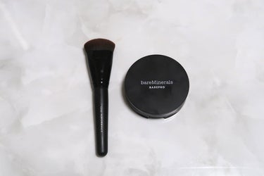 ベアプロ 16HR パウダー ファンデーション/bareMinerals/パウダーファンデーションを使ったクチコミ（1枚目）