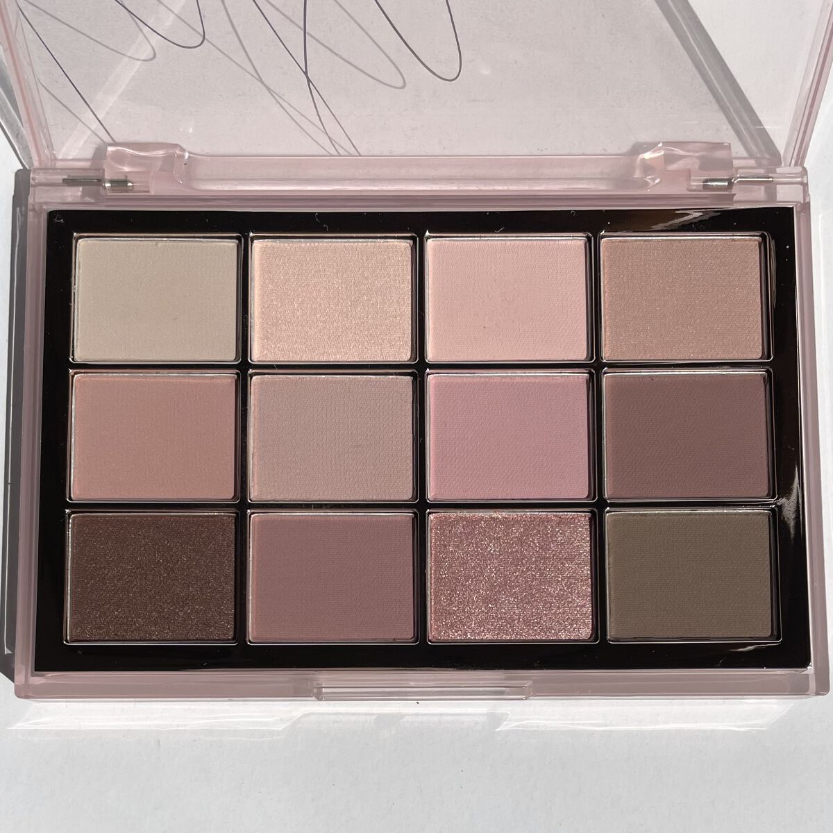 ソフトブラーリングアイパレット 02.リバリーブラーリング/wakemake/アイシャドウパレットを使ったクチコミ（2枚目）