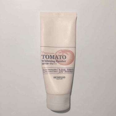 初投稿✨

TOMATO Whitening Finisher 
SPF 50+ PA+++

YouTuberのきぬちゃんが使っていて買いました！

～感想～
☆結構伸びるから少量で良いかも
☆SPF