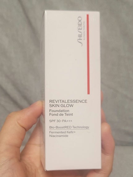 エッセンス スキングロウ ファンデーション 140 Porcelain/SHISEIDO/リキッドファンデーションを使ったクチコミ(3枚目)