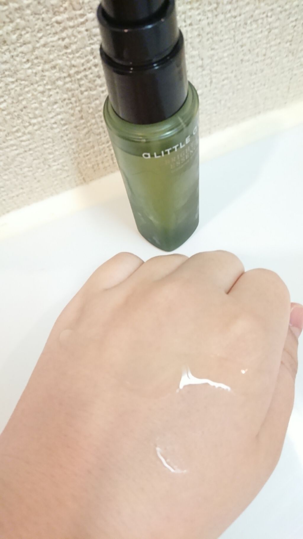 ãã©ã€ãã¢ãããšãã»ã³ã¹/a LITTLE a LOT(㢠ãªã㫠㢠ããã)/çŸå®¹æ¶²ã䜿ã£ãã¯ãã³ãïŒ1æç®ïŒ