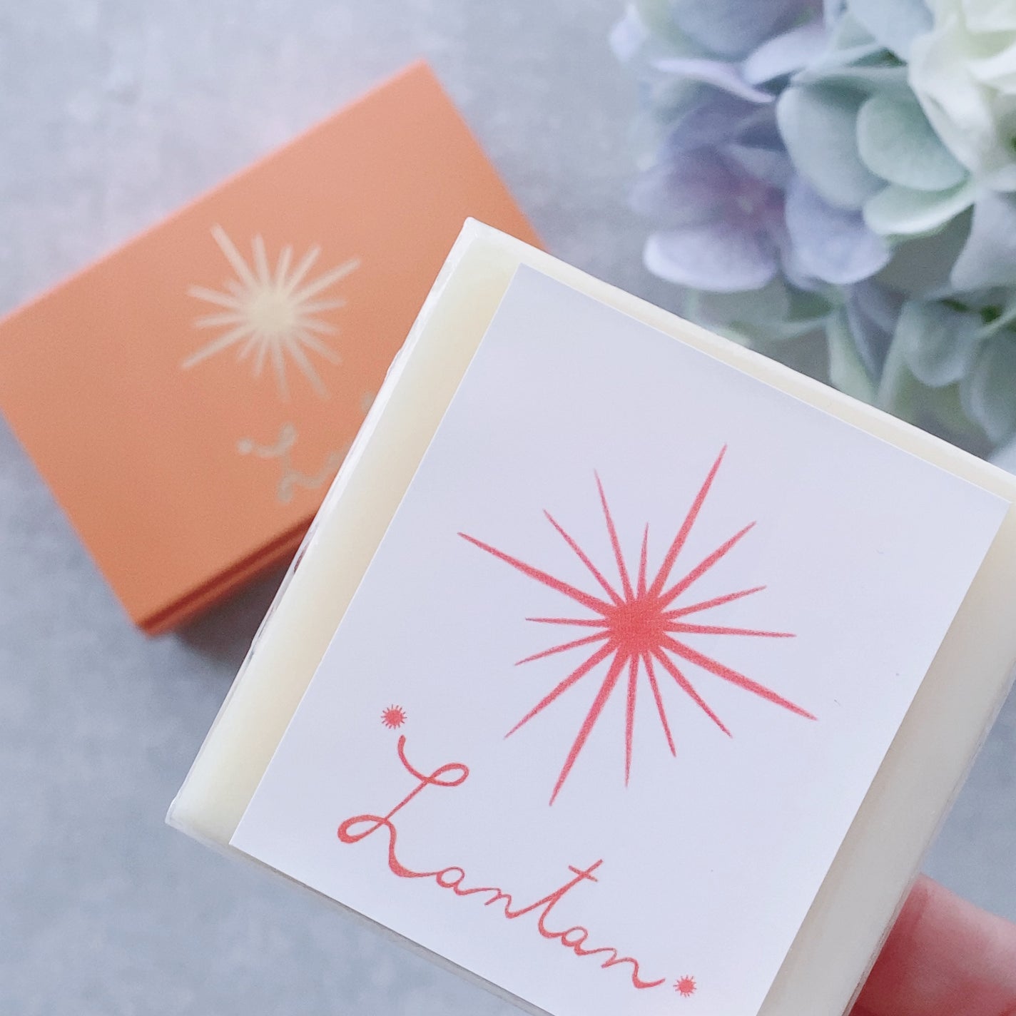 akopoko09 on LIPS 「🎼.•*¨*•.¸¸🎶植物から得られる天然油脂をベースに、天然..」(2枚目)