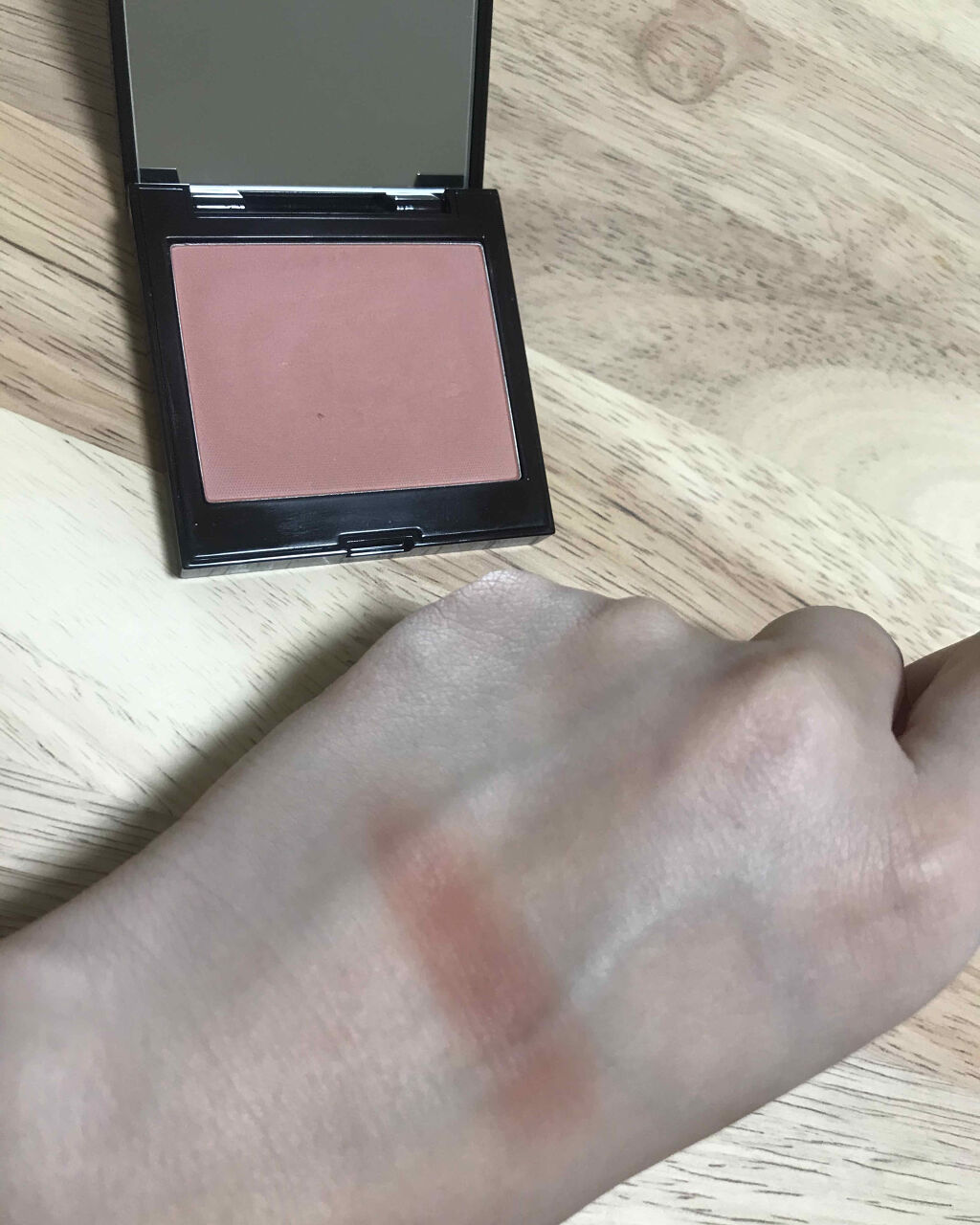 ブラッシュ カラー インフュージョン/ローラ メルシエ/パウダーチークを使ったクチコミ（2枚目）