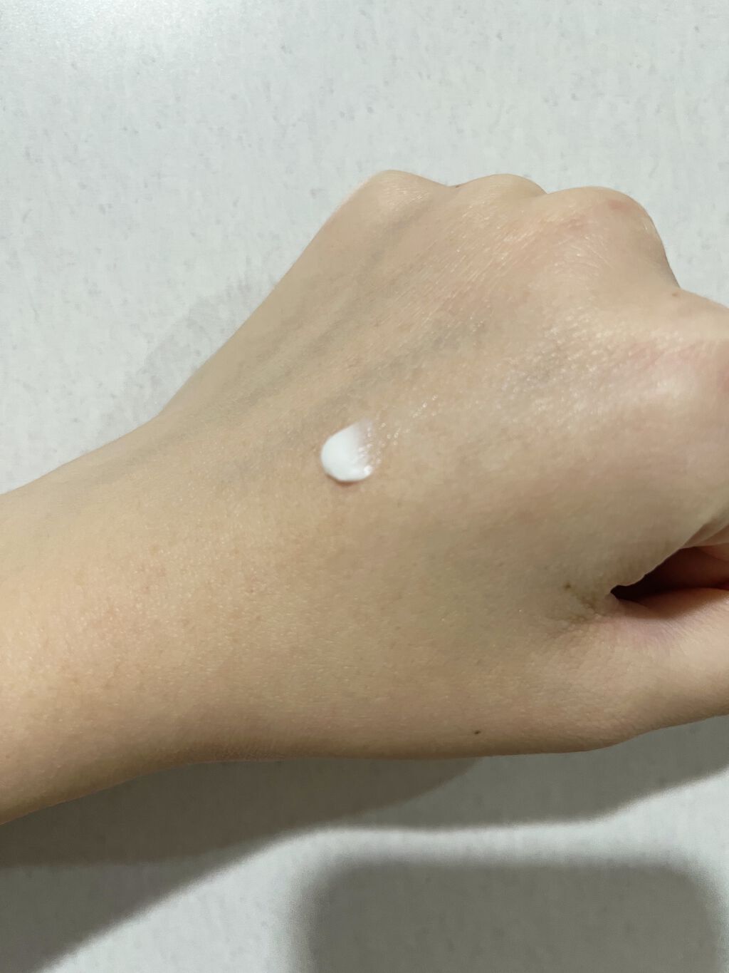 ラスティングマルチアイベース WP/キャンメイク/アイシャドウベースを使ったクチコミ（3枚目）