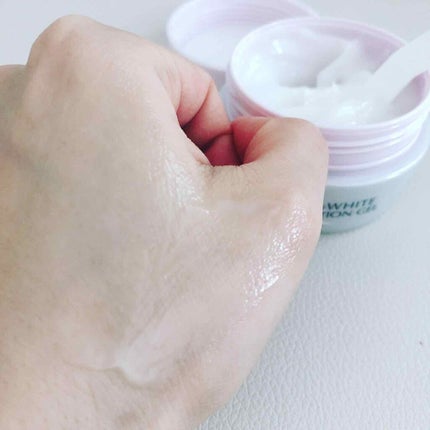 リンクル&ホワイト スキンパーフェクション ジェル/ミキモト コスメティックス/オールインワン化粧品を使ったクチコミ(4枚目)