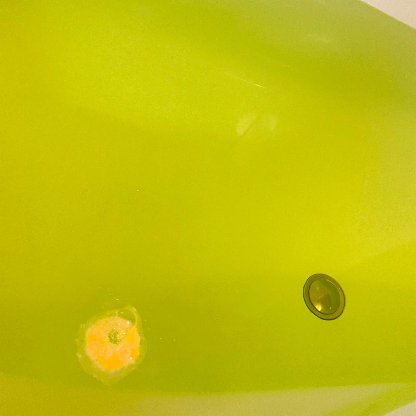 バブ モンスターバブルMEGA級 スプラッシュ泡 シトラススパークの香り/バブ/炭酸系入浴剤を使ったクチコミ(8枚目)