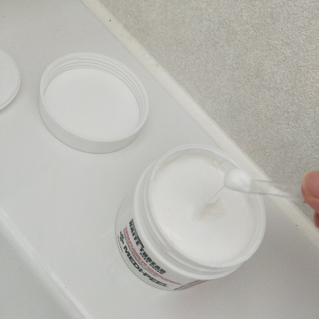 プレミアムナイテ スレッドネッククリーム/MEDIPEEL/ネック・デコルテケアを使ったクチコミ(4枚目)