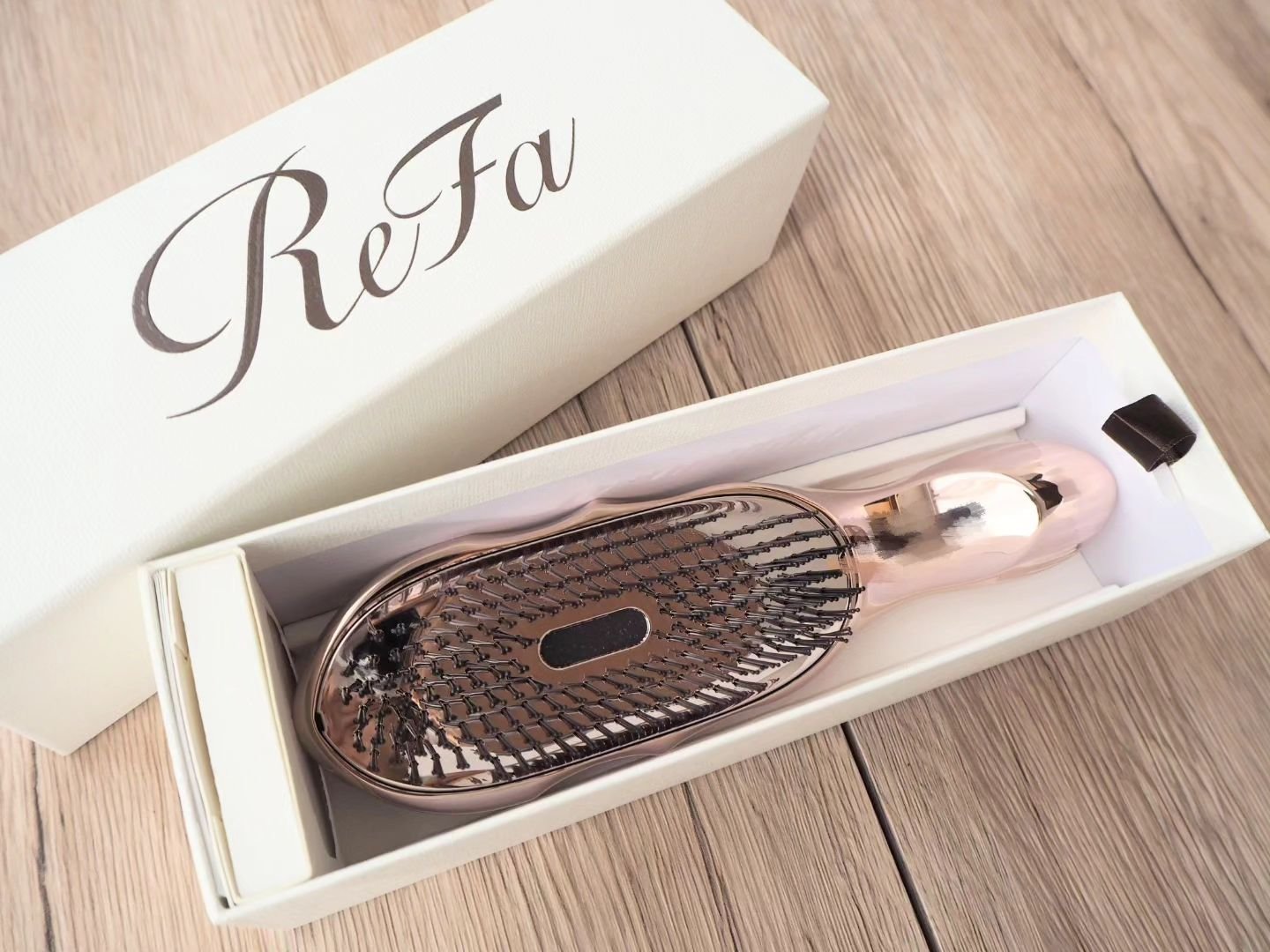 【正規品】新品未開封品 リファ イオンケアブラシプレミアム　ローズゴールド ✨未開封品✨ReFa リファ イオンケアブラシプレミアム ローズゴールド