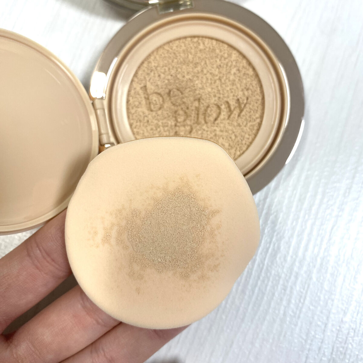 プロテーラービーグロウクッション ニュークラス/espoir/クッションファンデーションを使ったクチコミ（2枚目）