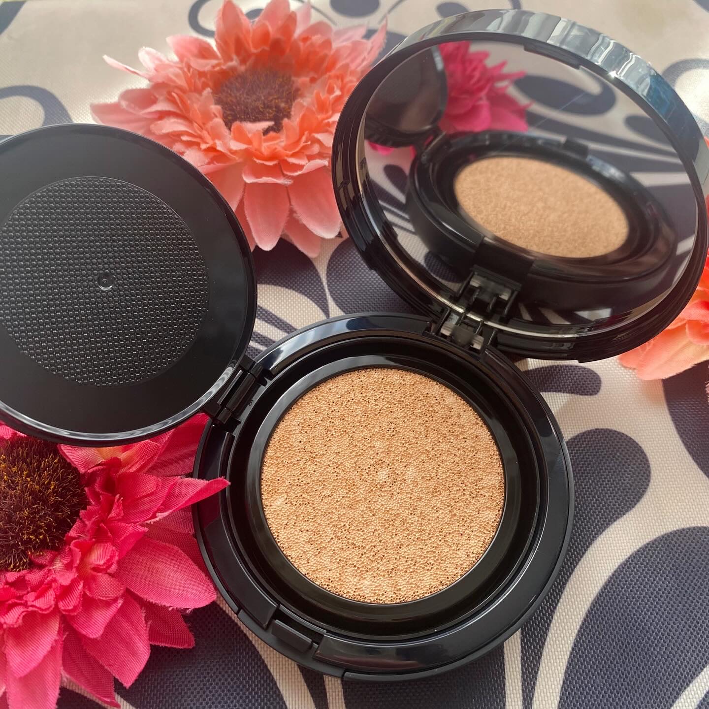 レブロン カラーステイ ロングウェア UV クッション ファンデーション/REVLON/クッションファンデーションを使ったクチコミ（2枚目）