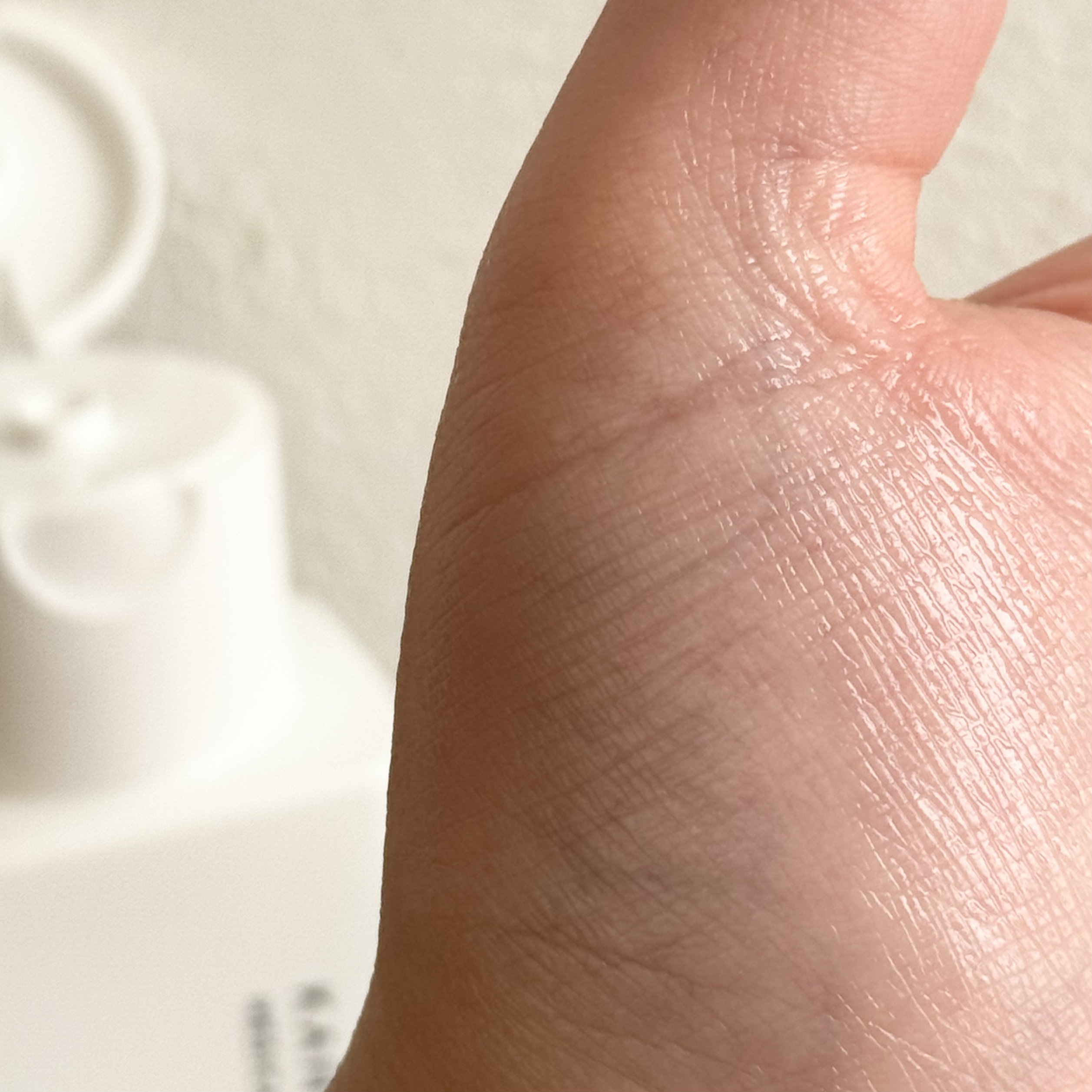 乾燥さん　薬用しっとり化粧液【医薬部外品】/乾燥さん/オールインワン化粧品を使ったクチコミ（3枚目）