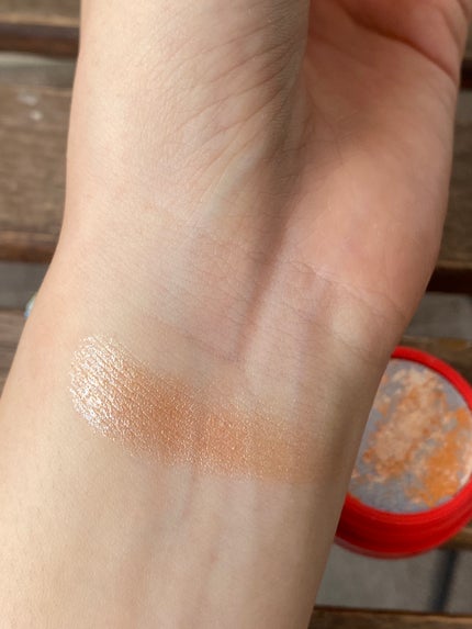 スーパーショックシャドウ/ColourPop/単色アイシャドウを使ったクチコミ(4枚目)