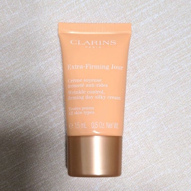 CLARINS ファーミング EX デイ クリーム SP オールスキンのクチコミ「クラランスの高級デイクリームです。
コフレに入っていたものです🎁

ナイトクリームと比べてすこ.....」（2枚目）