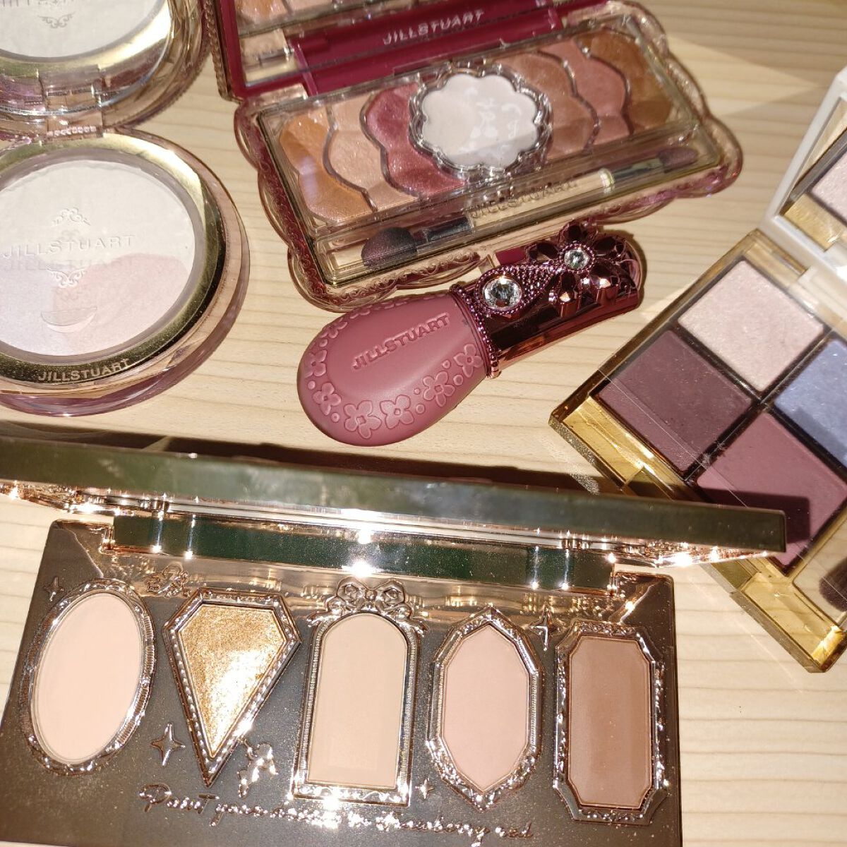 ジルスチュアート ミッドナイトチェリー コレクション/JILL STUART/メイクアップキットを使ったクチコミ（1枚目）