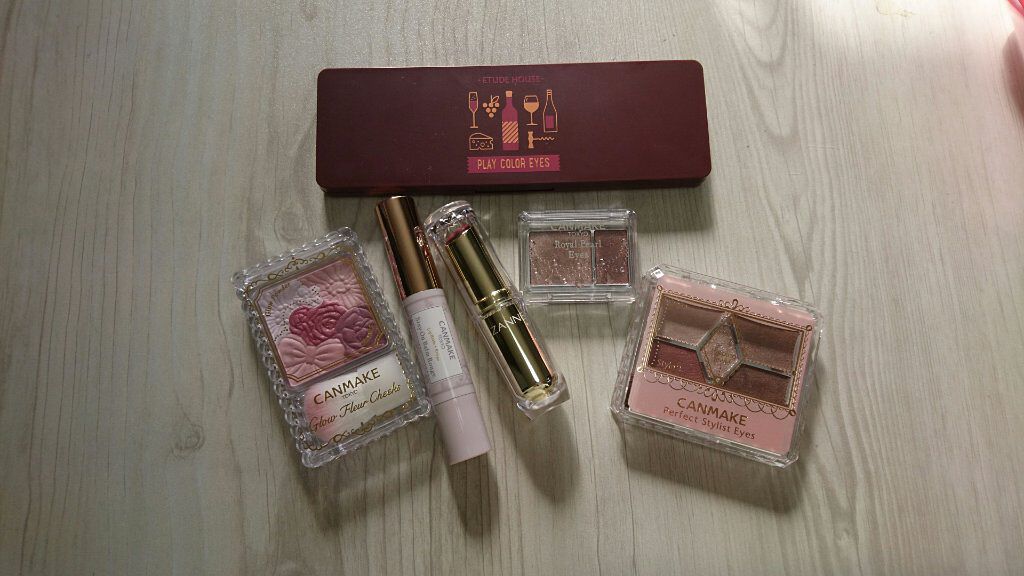 グロウフルールチークス/キャンメイク/パウダーチークを使ったクチコミ（1枚目）