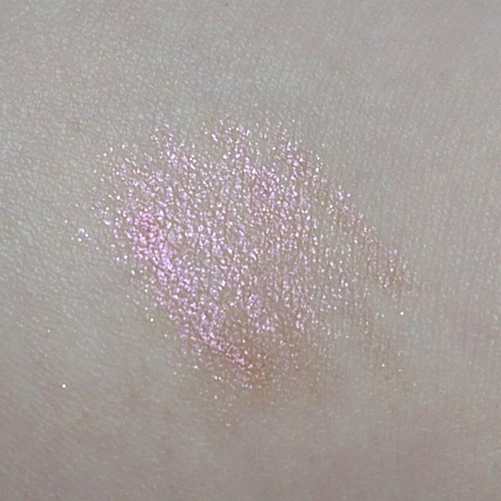 ロングウェア クリーム シャドウ スティック 49 インカンデスント/BOBBI BROWN/スティックアイシャドウを使ったクチコミ（2枚目）