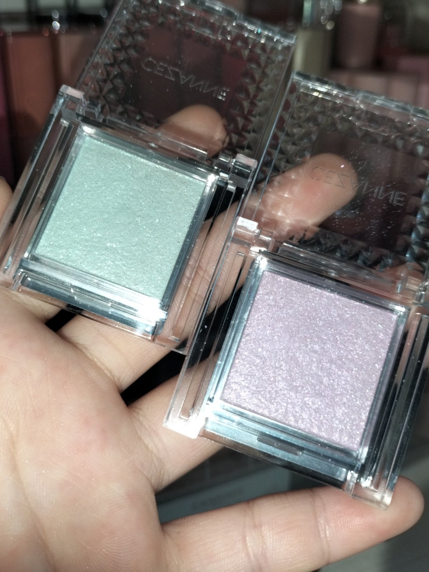 シングルカラーアイシャドウ/CEZANNE/単色アイシャドウを使ったクチコミ(3枚目)