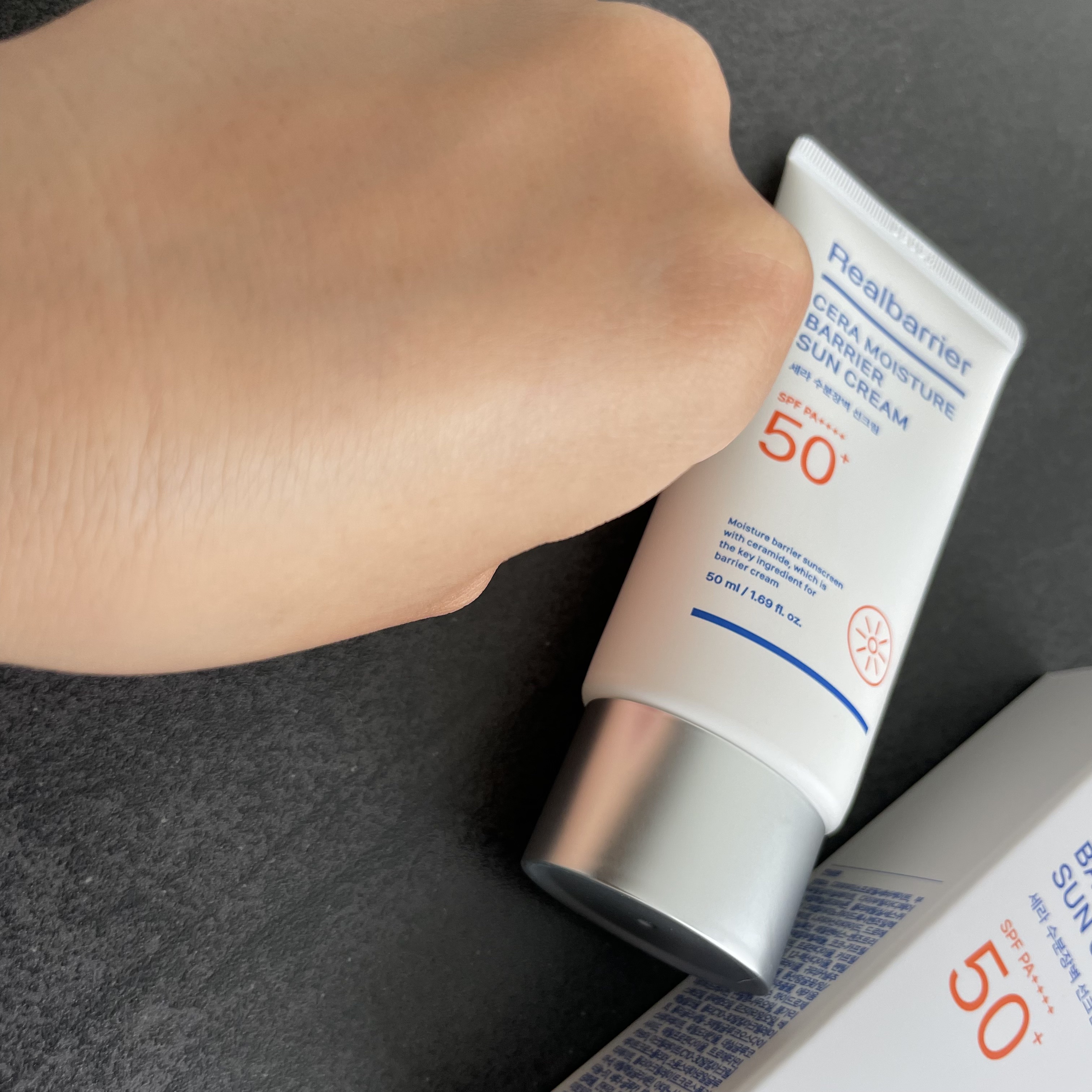 セラ水分バリア日焼け止め/Real Barrier/日焼け止めクリームを使ったクチコミ（2枚目）