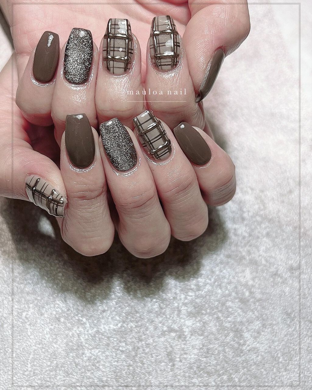 #パールネイル,#ネイル,#ビジューネイル,#アートネイル,#秋ネイル,#ミラーアートネイル,#チェック柄ネイル,#オータムネイル,#ジュエリーネイル,#ミラーネイル,#手書きアートネイル,#マスタードネイル,#ブラウンネイル,#リングネイル,#秋ネイル,#天王寺ネイルのネイルデザイン