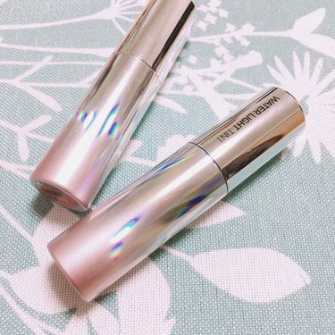 
話題の！水光ティント買ってみました💄
RD03番とCR02番です、

テクスチャーはさらさらではなく、
もったり？みたいなかんじ

つけてみた感想、
LIPSでのレビューを見て一目惚れして買ったものの