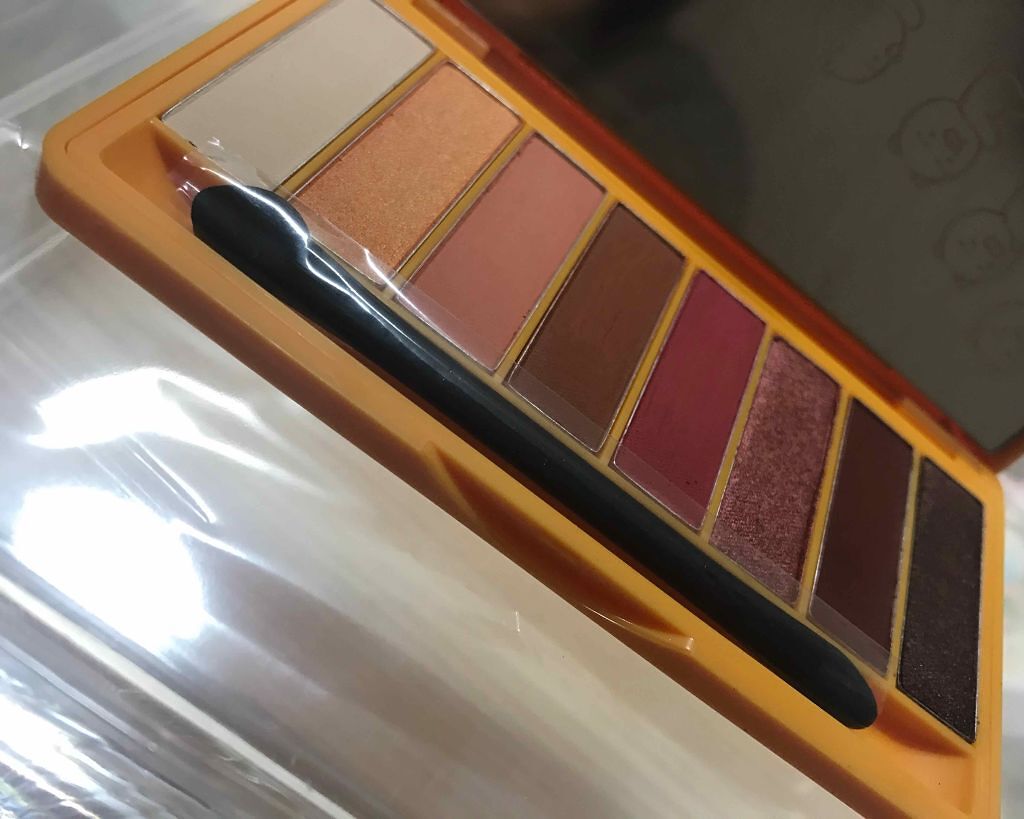 사쿠라 さくら on LIPS 「初めての投稿です💟今日韓国の友達からもらったアイシャドウパレッ..」(3枚目)