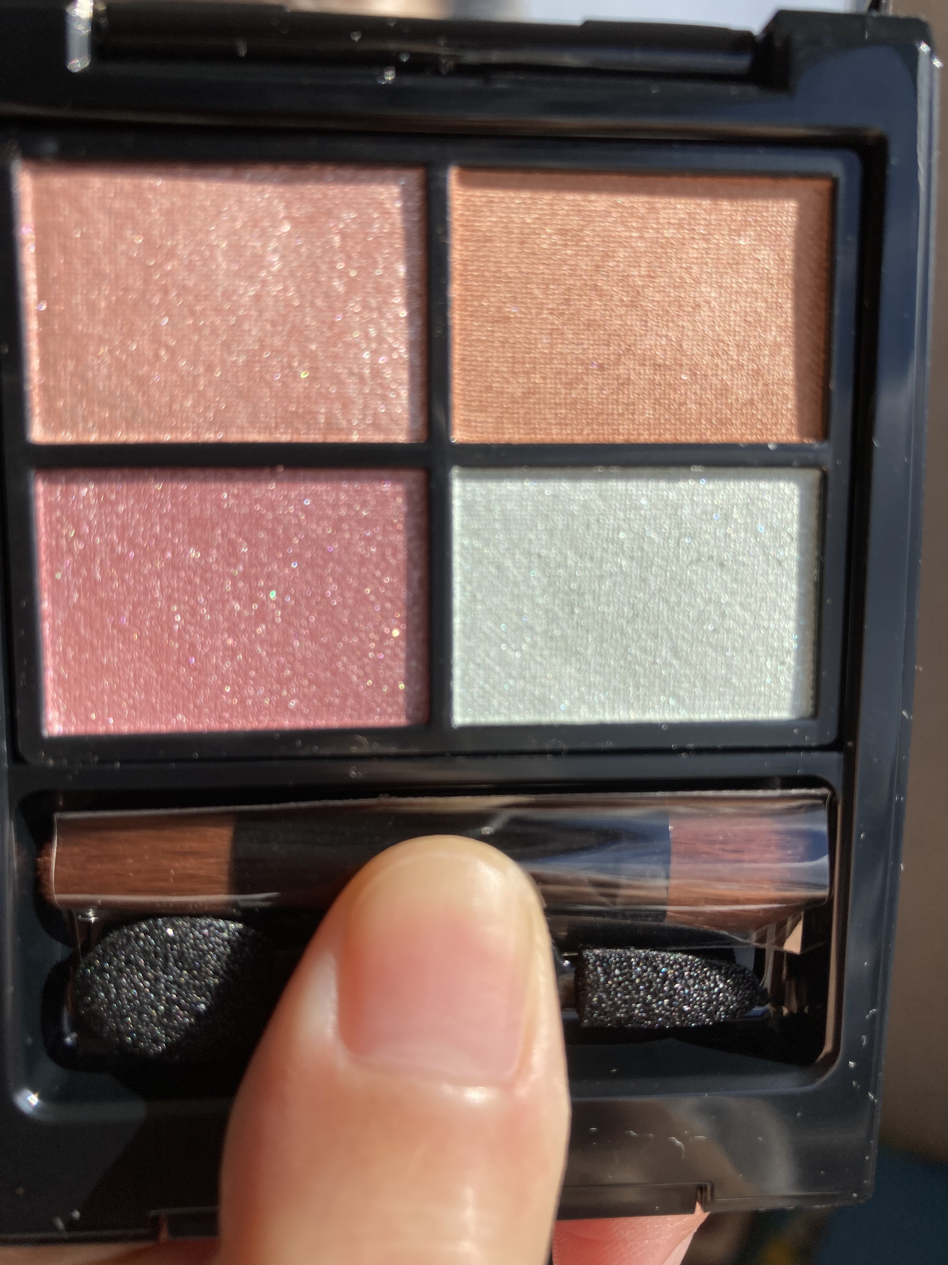 ミネラルクラッシィシャドー モーニングクルーズ（限定）/エトヴォス/アイシャドウパレットを使ったクチコミ（1枚目）