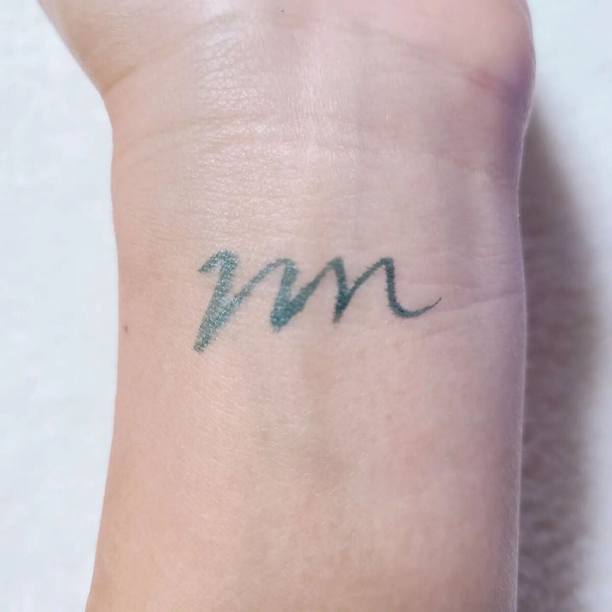 ウルトラカラー アイライナー/MAYBELLINE NEW YORK/リキッドアイライナーを使ったクチコミ(5枚目)