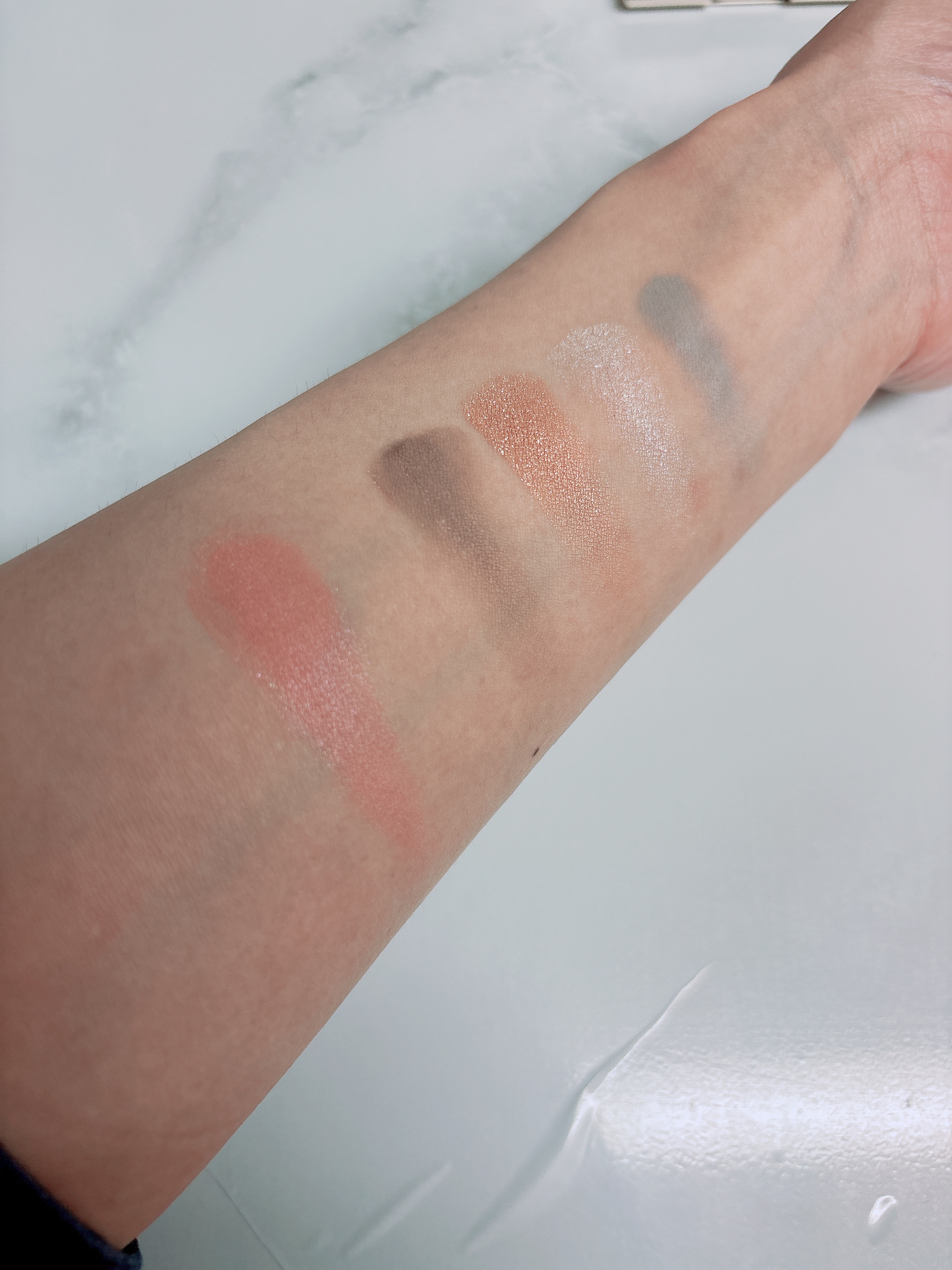 シグニチャー カラー アイズ 135 日向織 - HINATAORI/SUQQU/アイシャドウパレットを使ったクチコミ（3枚目）