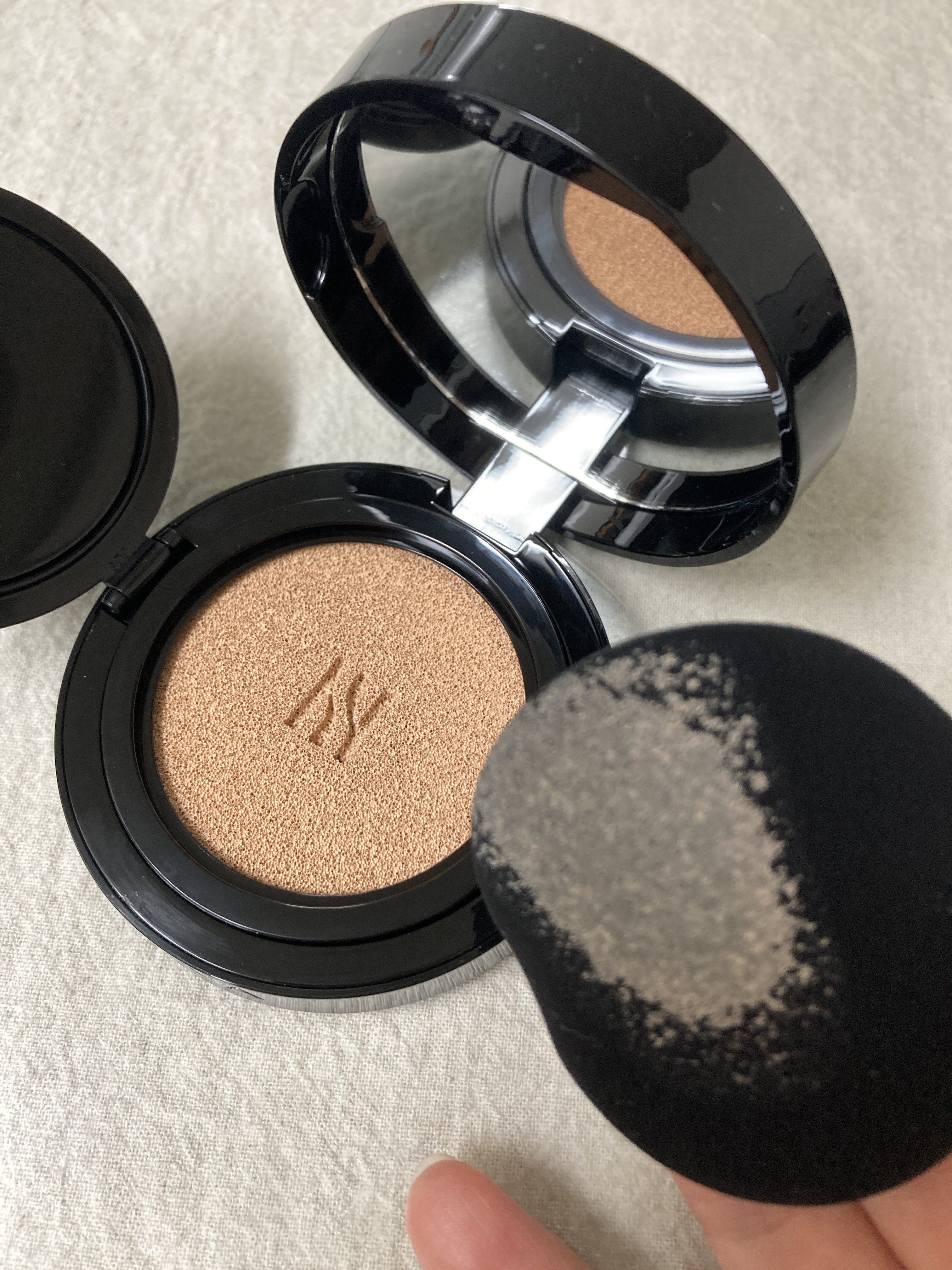 ブラック クッション/HERA/クッションファンデーションを使ったクチコミ（2枚目）