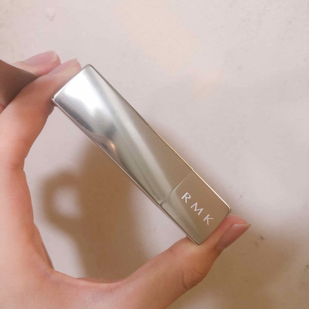 イレジスティブル グローリップス/RMK/口紅を使ったクチコミ(3枚目)
