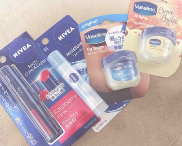 今日の購入品&届いたもの


♡NIVEA♡
モイスチャーリップV
リッチカラーリップクリームArpのラズベリーピンク
気になったので購入してみました

気になった点🙆‍♀️
どちらもSPF20PA++