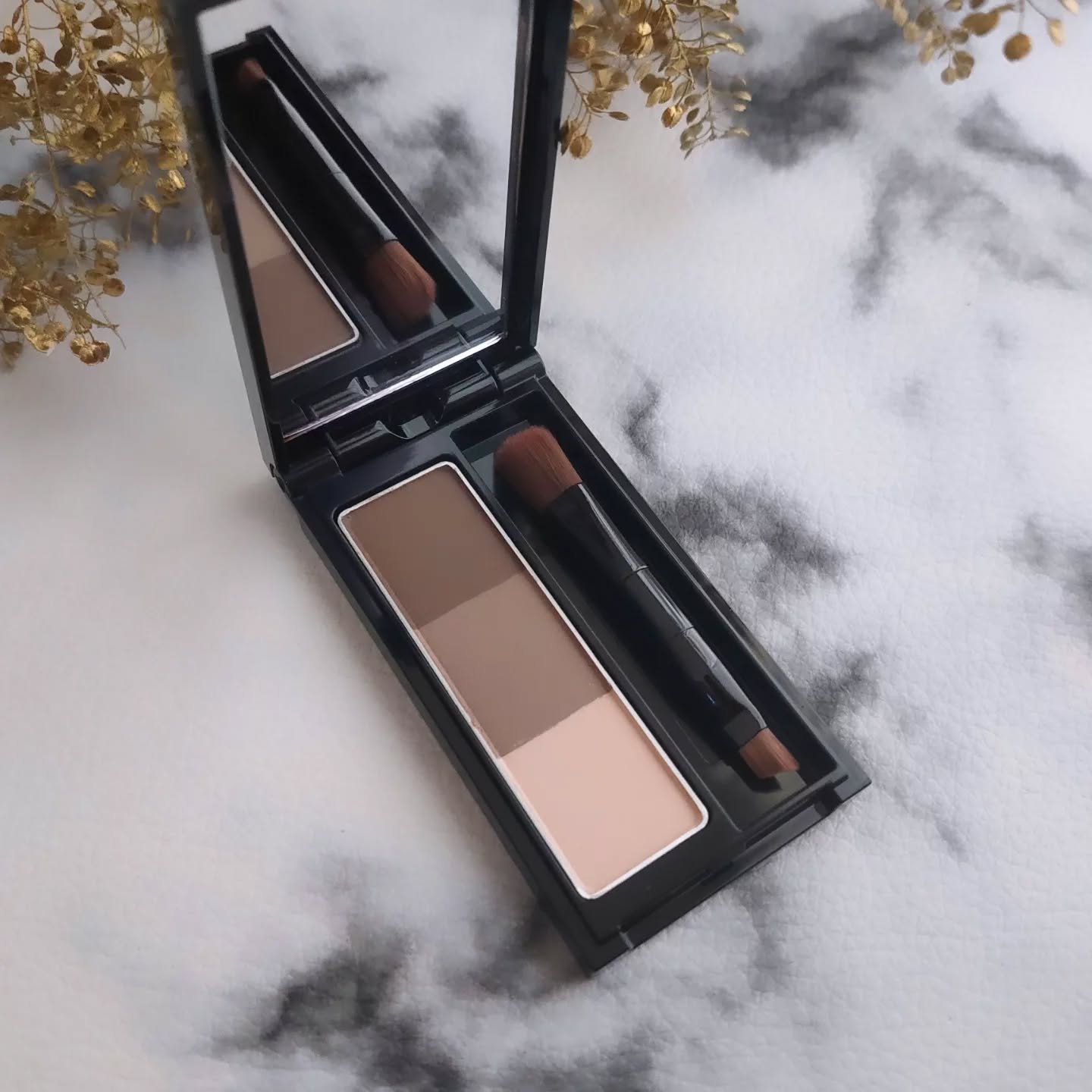 ケイト デザイニングアイブロウ3D/KATE/パウダーアイブロウを使ったクチコミ（3枚目）