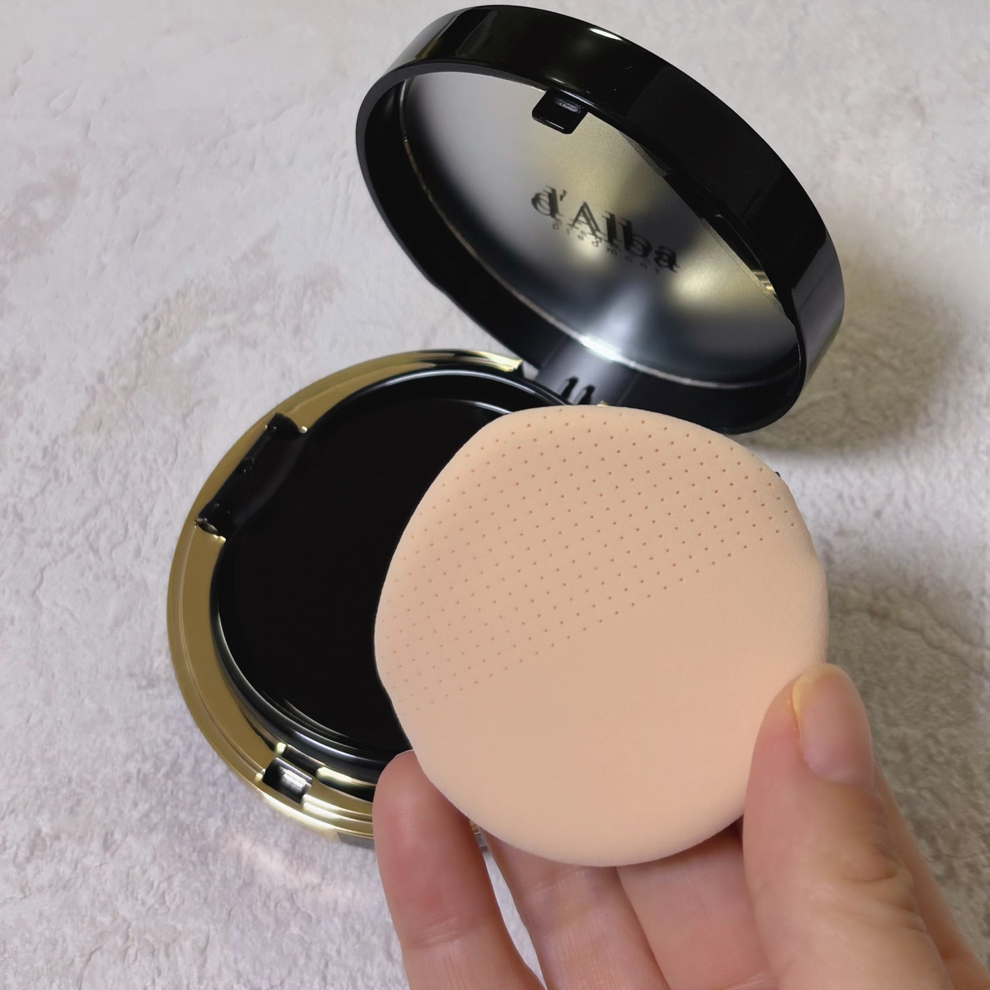 グロウフィットセラムカバークッション/ダルバ/クッションファンデーションを使ったクチコミ(3枚目)