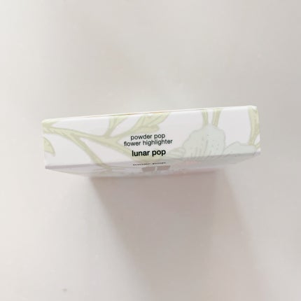 パウダー ポップ フラワー ハイライター/CLINIQUE/パウダーハイライトを使ったクチコミ(4枚目)