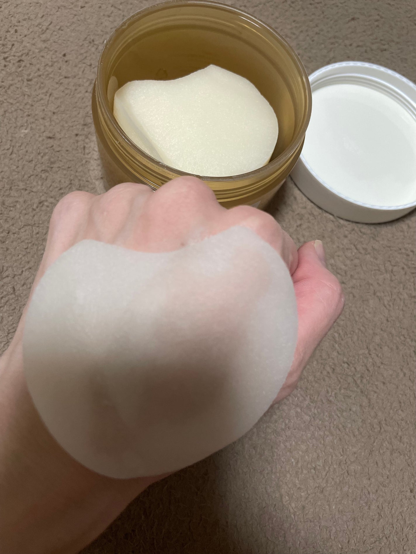 su_su_mama on LIPS 「三層構造のパッドでたっぷりエッセンスが含まれていました!シート..」(1枚目)