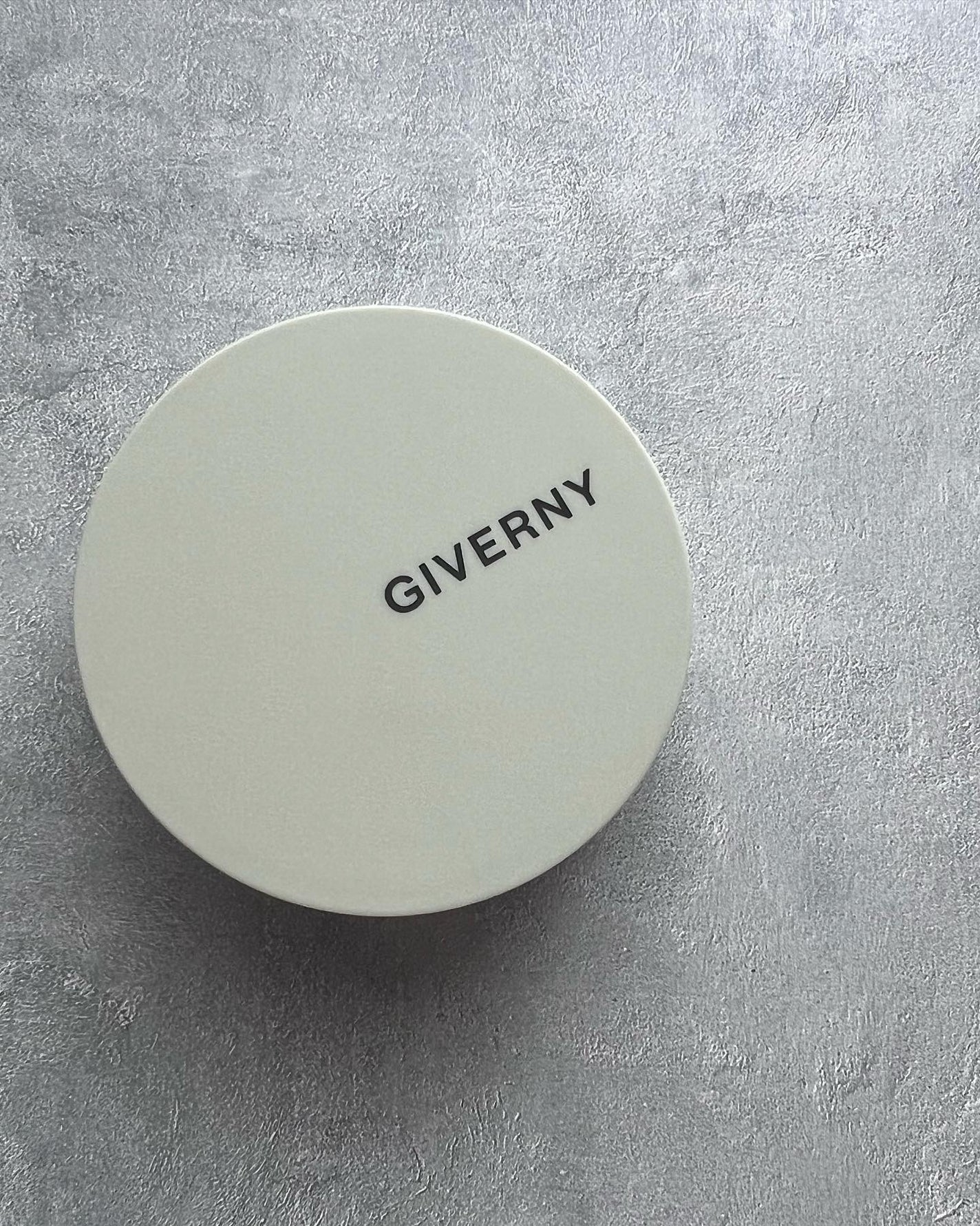 密着カバークッション/GIVERNY/クッションファンデーションを使ったクチコミ(1枚目)