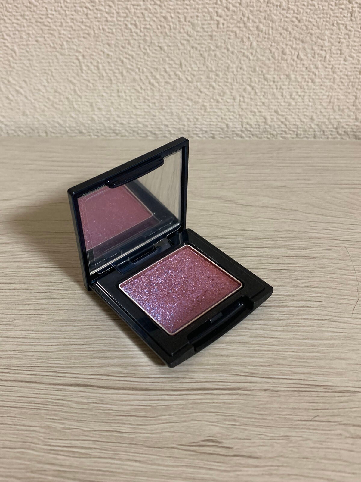 ラズル アイカラー/エレガンス ラズル /単色アイシャドウを使ったクチコミ(1枚目)