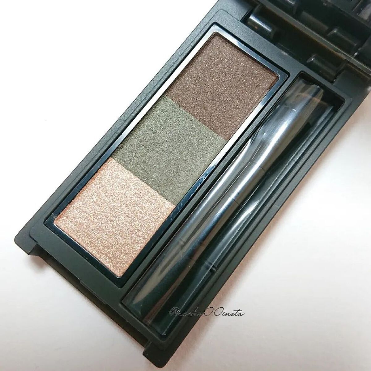 セルヴォーク インディケイトアイブロウパウダー 04 カーキブラウン/Celvoke/パウダーアイブロウを使ったクチコミ（1枚目）